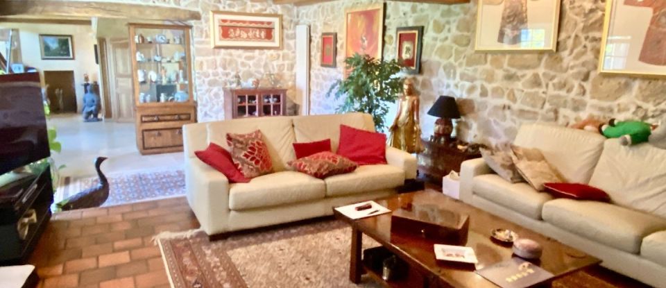 House 9 rooms of 230 m² in Villemanoche (89140)