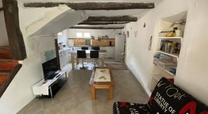Village house 4 rooms of 70 m² in Montmeyan (83670)