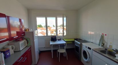 Appartement 2 pièces de 50 m² à Le Coteau (42120)