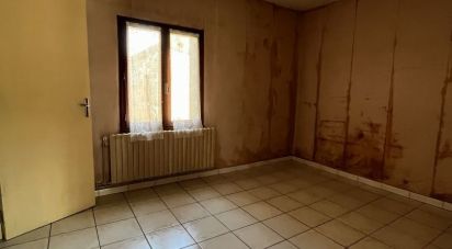 House 4 rooms of 60 m² in Bassens (33530)