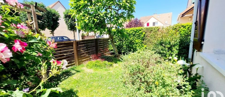House 5 rooms of 83 m² in Brie-Comte-Robert (77170)