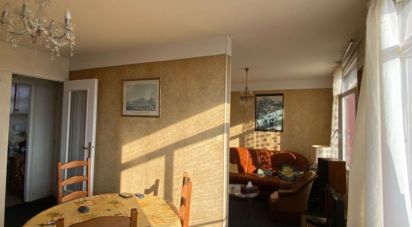 Apartment 4 rooms of 56 m² in Châtillon (92320)