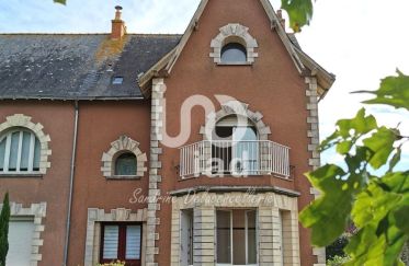 House 4 rooms of 160 m² in Châteaubriant (44110)