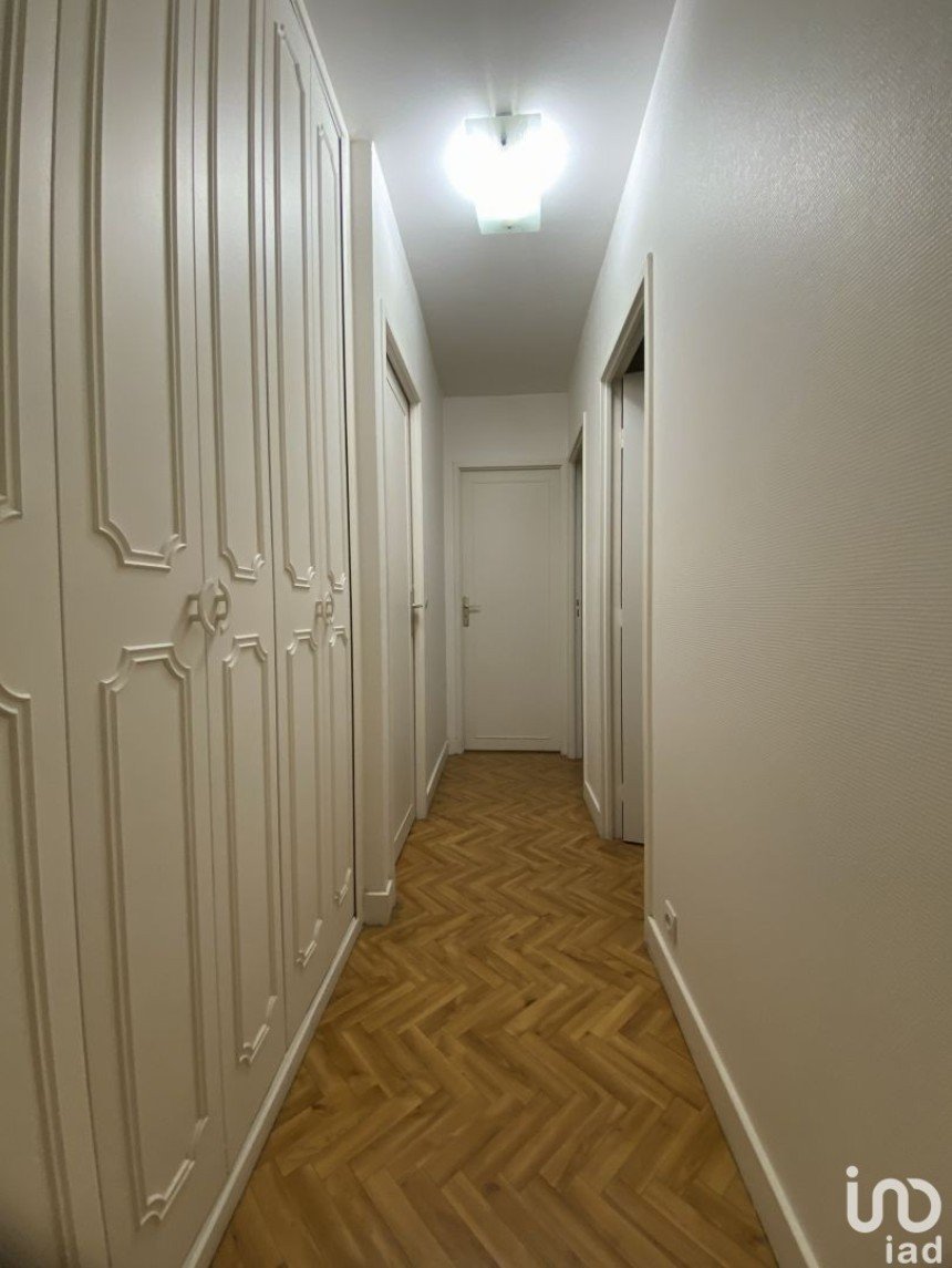 Apartment 3 rooms of 61 m² in Chelles (77500)