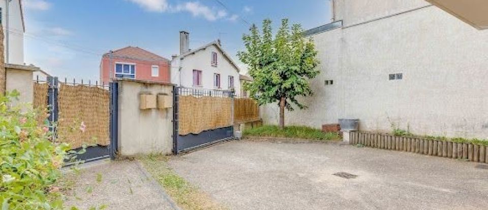 House 4 rooms of 77 m² in Fontenay-sous-Bois (94120)