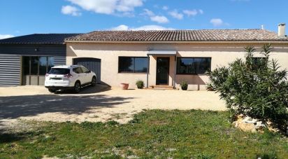 House 6 rooms of 147 m² in Saint-Siffret (30700)