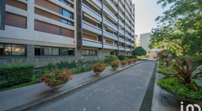 Apartment 5 rooms of 120 m² in Paris (75116)