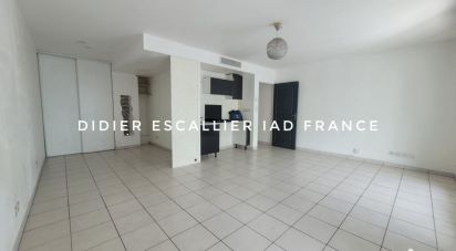 Apartment 1 room of 38 m² in La Seyne-sur-Mer (83500)