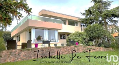 House 6 rooms of 150 m² in Le Coudray-Montceaux (91830)