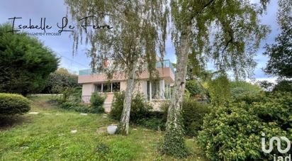 House 6 rooms of 150 m² in Le Coudray-Montceaux (91830)