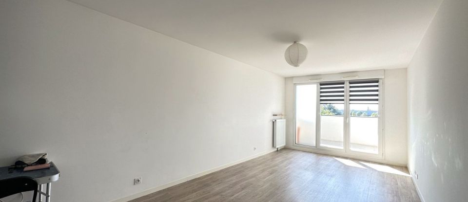 Appartement 3 pièces de 70 m² à Alfortville (94140)