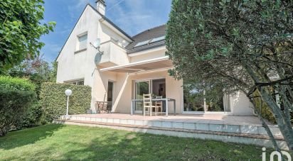 House 6 rooms of 215 m² in Montfermeil (93370)