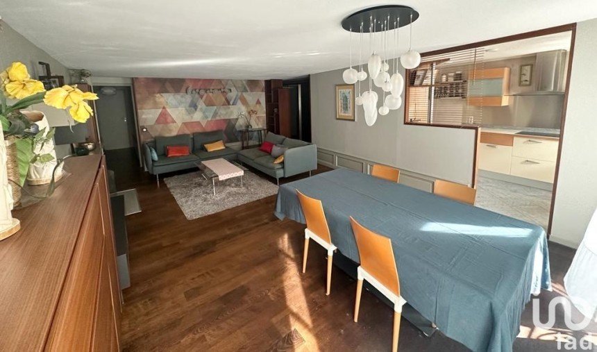Appartement 4 pièces de 109 m² à La Rochelle (17000)