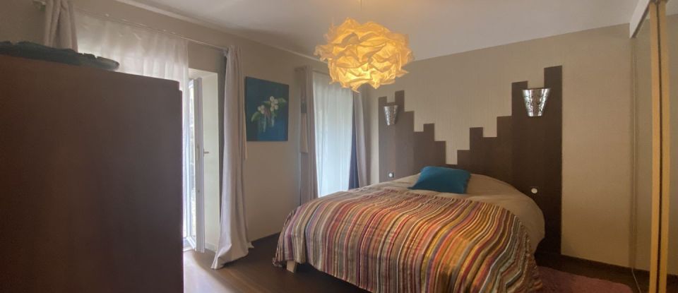 Appartement 4 pièces de 109 m² à La Rochelle (17000)