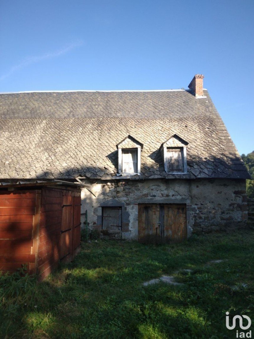 House 2 rooms of 160 m² in Saint-Sauves-d'Auvergne (63950)