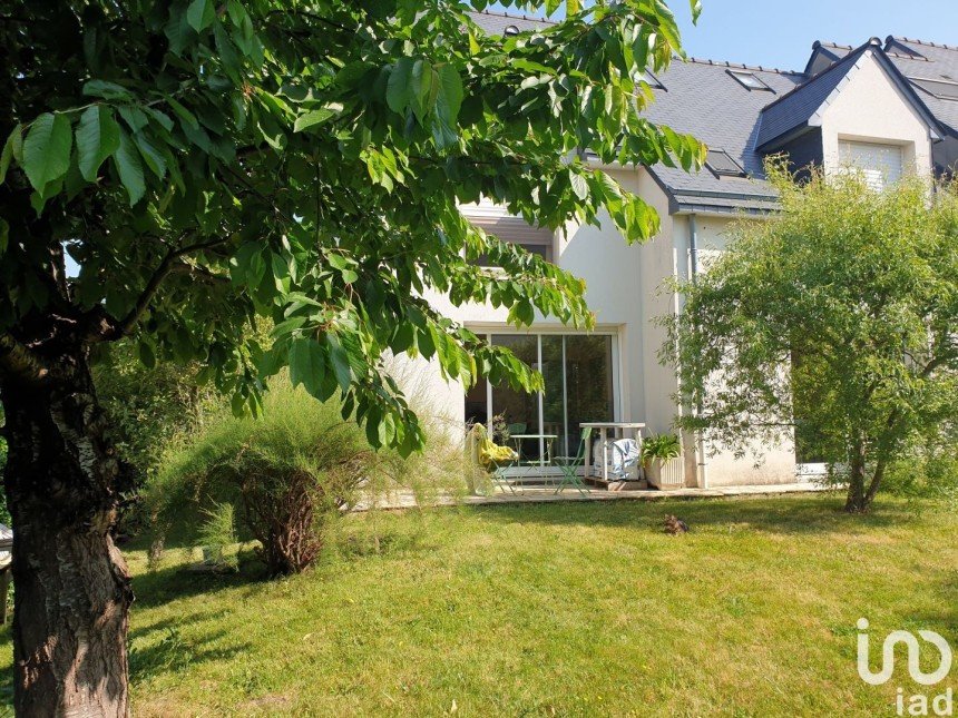 Maison 10 pièces de 190 m² à Rennes (35700)