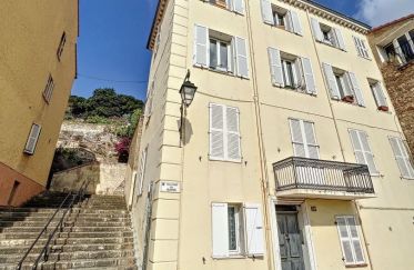 Apartment 1 room of 27 m² in Cannes (06400)