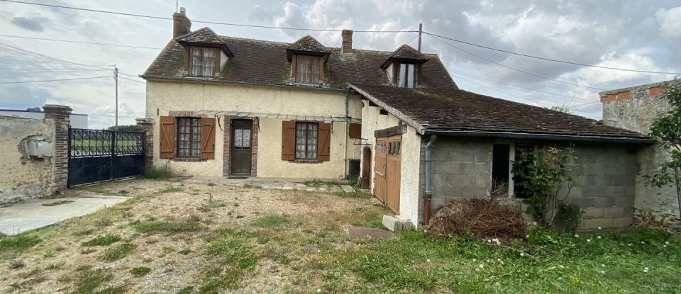 House 4 rooms of 95 m² in Saint-Lubin-des-Joncherets (28350)