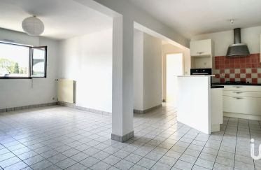 Apartment 3 rooms of 62 m² in Hennebont (56700)