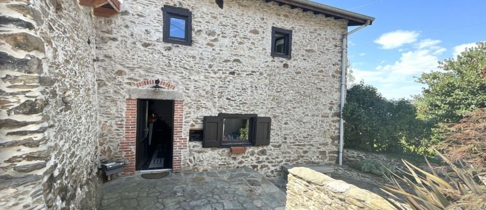 House 8 rooms of 228 m² in Saint-Chamond (42400)