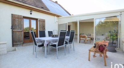 House 5 rooms of 106 m² in D'Huison-Longueville (91590)