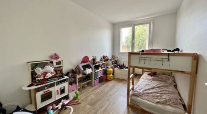 Appartement 4 pièces de 69 m² à Viry-Châtillon (91170)