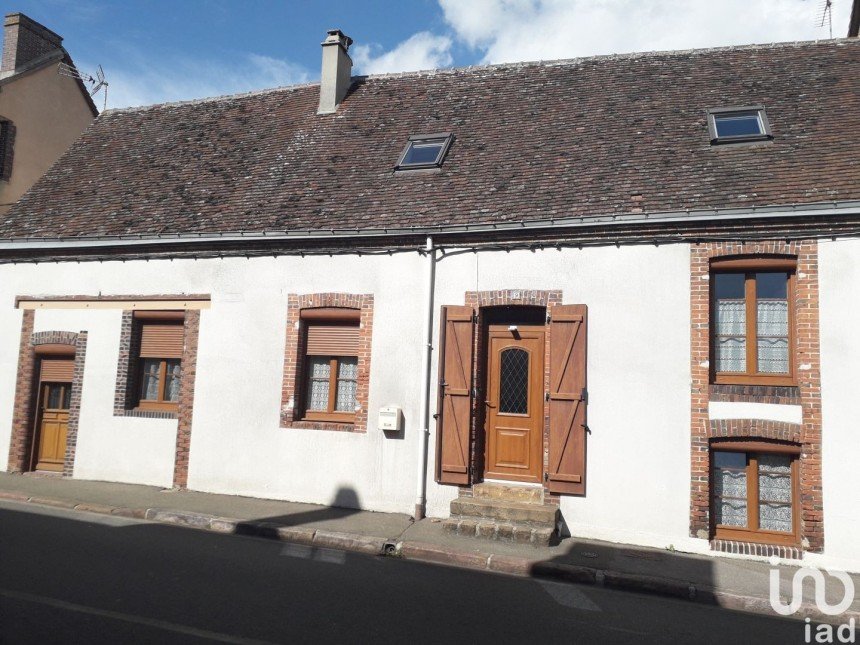 Maison 4 pièces de 85 m² à Luigny (28480)