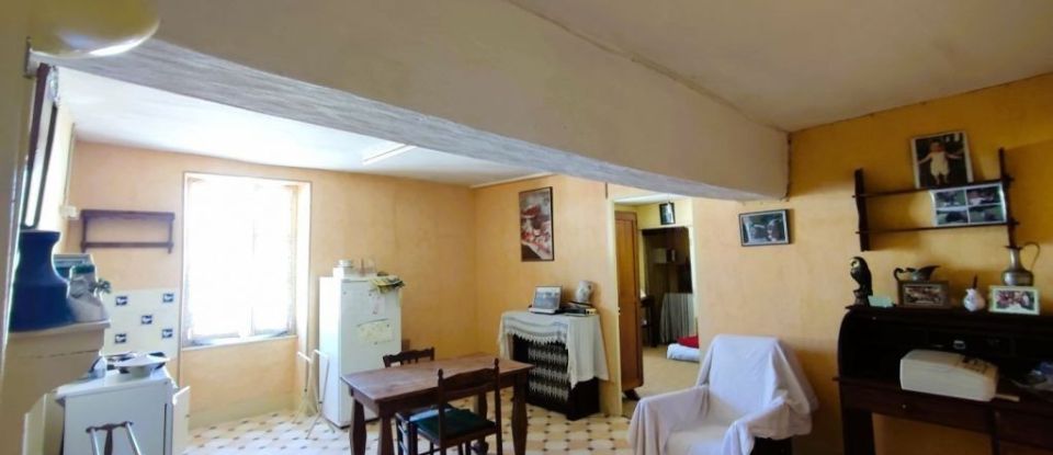 House 10 rooms of 148 m² in Saint-Pierre-le-Moûtier (58240)