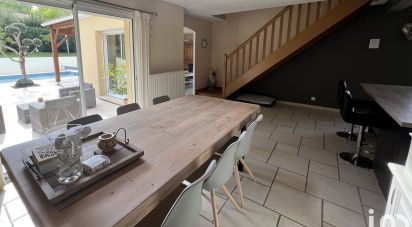 House 7 rooms of 160 m² in Bessines (79000)