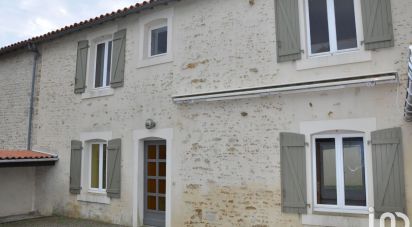 House 7 rooms of 132 m² in Sainte-Hermine (85210)