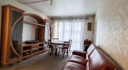 Apartment 3 rooms of 57 m² in Ris-Orangis (91130)