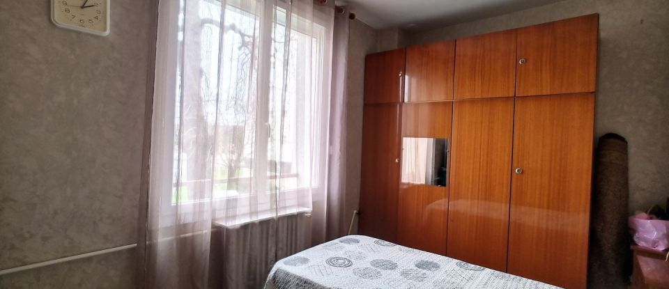 Apartment 3 rooms of 57 m² in Ris-Orangis (91130)