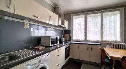 Appartement 3 pièces de 57 m² à Ris-Orangis (91130)