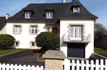 House 4 rooms of 110 m² in Dompierre-du-Chemin (35210)