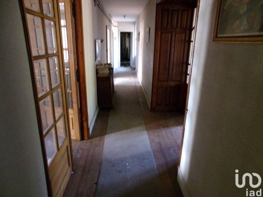 House 7 rooms of 242 m² in Labastide-Rouairoux (81270)