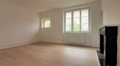 Appartement 4 pièces de 84 m² à Fougères (35300)