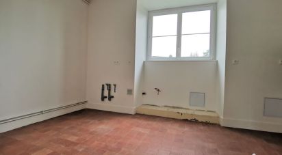 Appartement 4 pièces de 84 m² à Fougères (35300)
