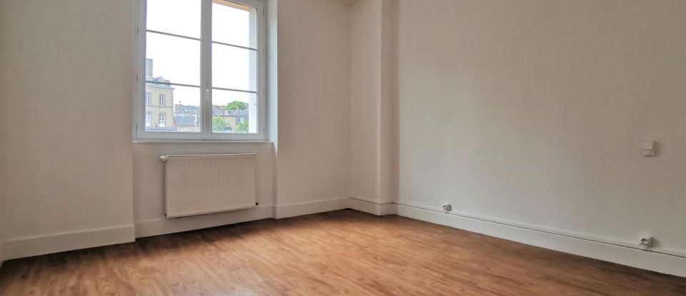 Apartment 4 rooms of 84 m² in Fougères (35300)