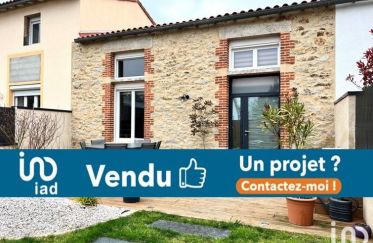House 3 rooms of 80 m² in Montaigu (85600)