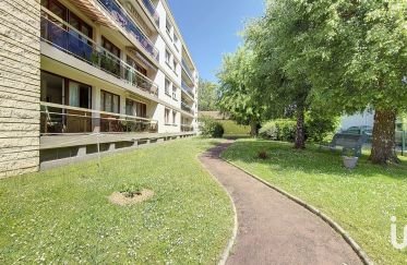 Apartment 3 rooms of 62 m² in Louviers (27400)
