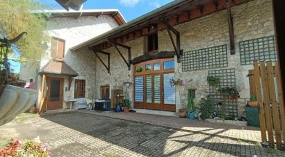House 10 rooms of 300 m² in Magnieu (01300)
