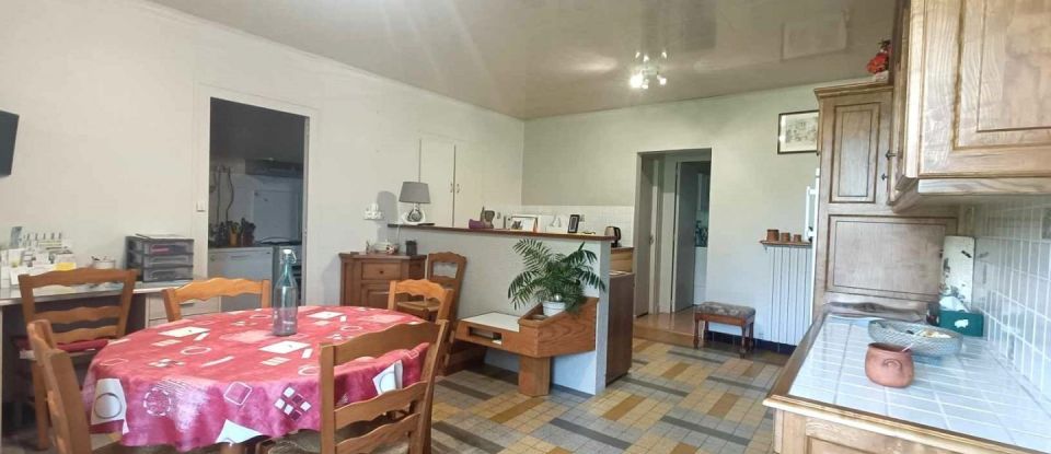 House 4 rooms of 96 m² in Scillé (79240)
