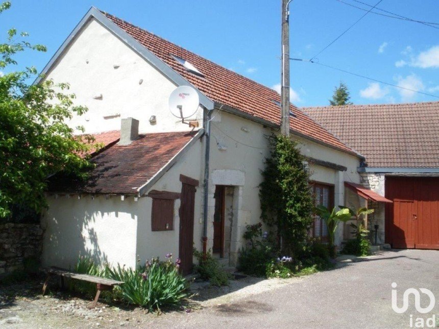 Building in Tonnerre (89700) of 487 m²