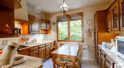 House 5 rooms of 92 m² in Cambronne-lès-Ribécourt (60170)