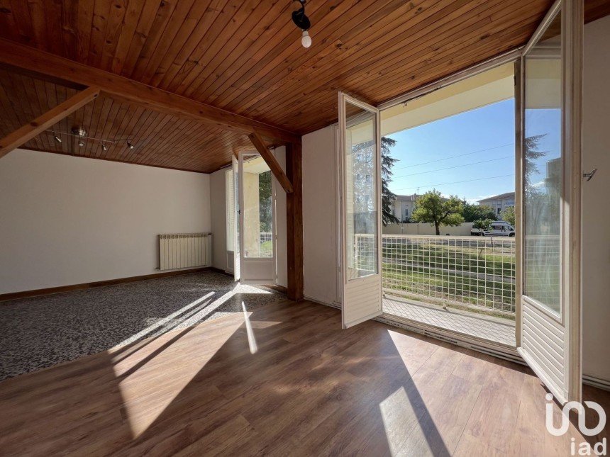 Appartement 3 pièces de 66 m² à Sassenage (38360)