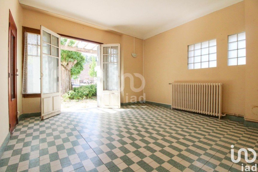 Appartement 3 pièces de 63 m² à Saint-Affrique (12400)