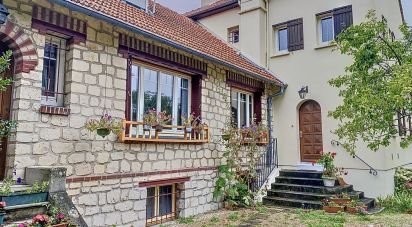House 12 rooms of 386 m² in Beauchamp (95250)