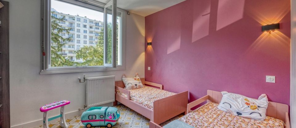 Appartement 4 pièces de 65 m² à Le Pont-de-Claix (38800)