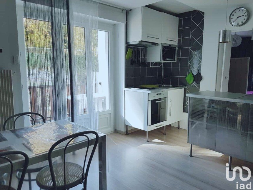 Apartment 2 rooms of 28 m² in Brides-les-Bains (73570)