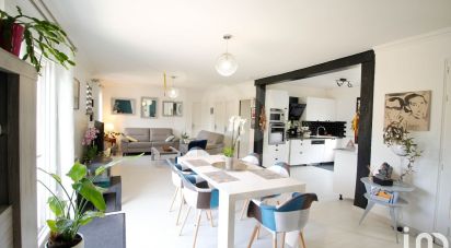 Maison 5 pièces de 140 m² à Bréval (78980)